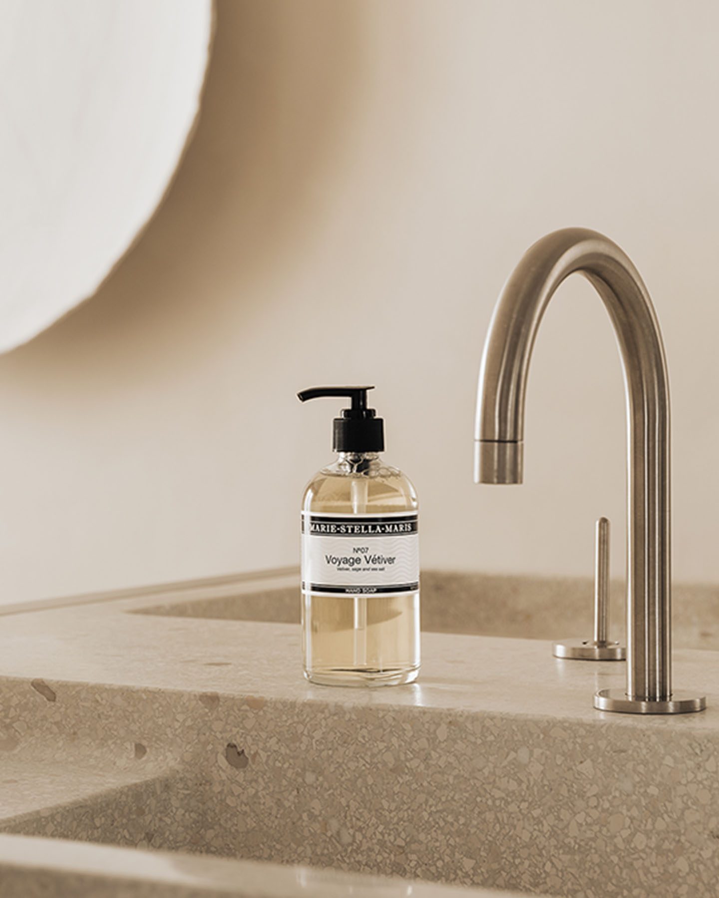 Marie-Stella-Maris Hand Soap Voyage Vétiver GEEN KLEUR 2