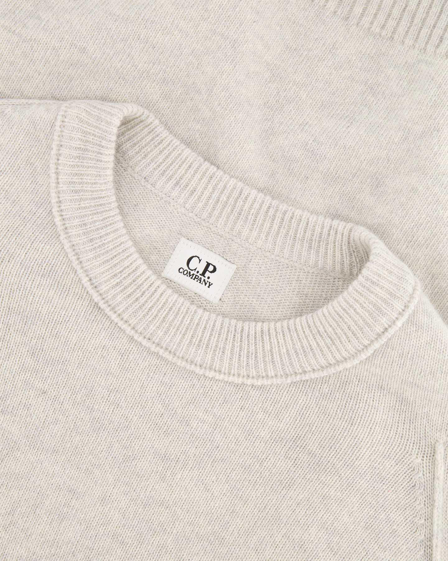 C.P. Company Crew Neck BEIGE 4